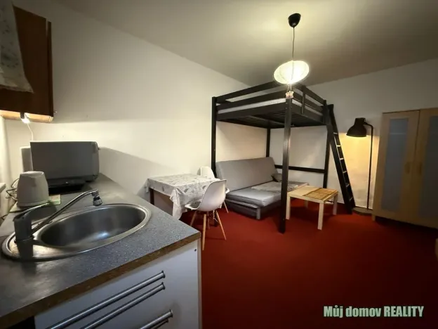 Pronájem bytu 1+kk, Praha - Dolní Chabry, Prunéřovská, 20 m2