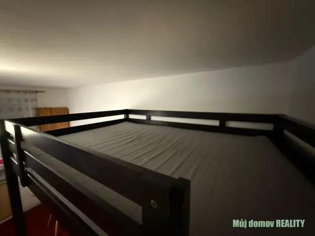 Pronájem bytu 1+kk, Praha - Dolní Chabry, Prunéřovská, 20 m2