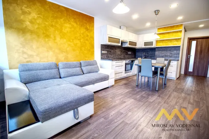 Pronájem bytu 3+kk, Hradec Králové - Věkoše, Na Zahrádkách, 72 m2