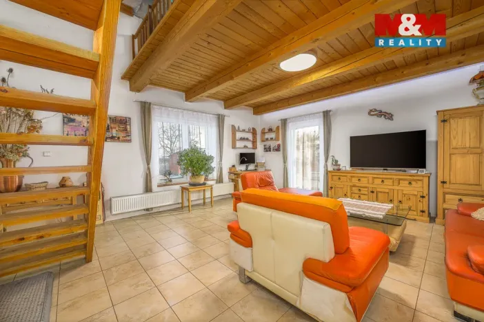 Prodej rodinného domu, Krupá, 186 m2