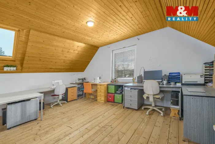 Prodej rodinného domu, Krupá, 186 m2