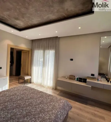 Prodej bytu 4+kk, Vlora, 204 m2