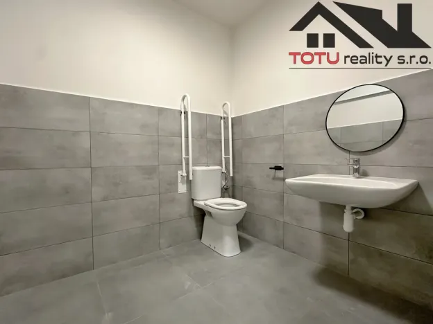 Pronájem obchodního prostoru, Jaroměř, Jezbinská, 801 m2