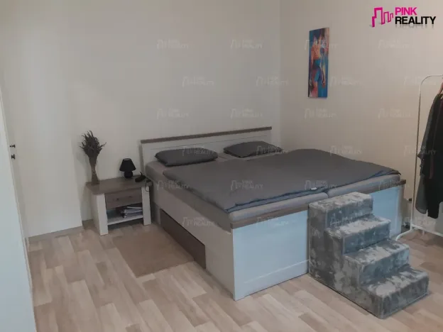 Pronájem bytu 2+kk, Dvůr Králové nad Labem, Roháčova, 50 m2