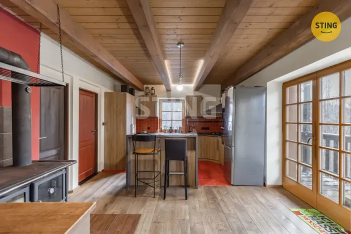 Prodej rodinného domu, Bystřice, 294 m2