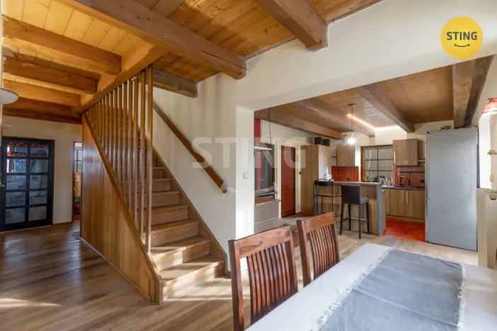 Prodej rodinného domu, Bystřice, 294 m2