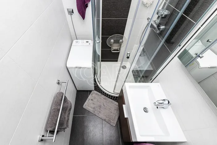 Prodej bytu 2+kk, Praha - Modřany, Daškova, 41 m2