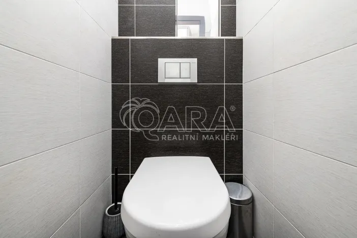 Prodej bytu 2+kk, Praha - Modřany, Daškova, 41 m2