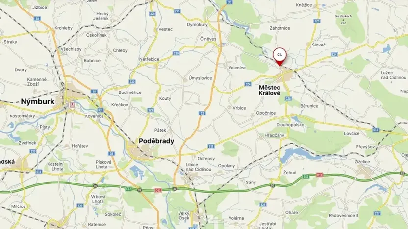 Prodej komerčního pozemku, Městec Králové, 2496 m2