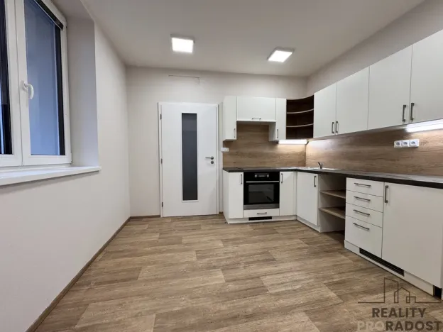 Pronájem bytu 2+kk, Hodonín, Národní třída, 31 m2