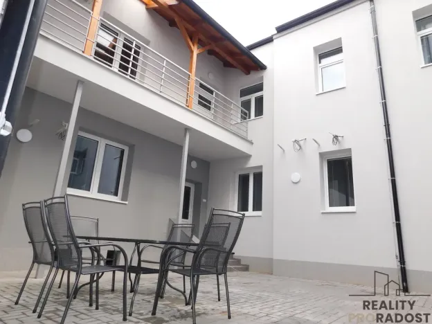 Pronájem bytu 2+kk, Hodonín, Národní třída, 31 m2