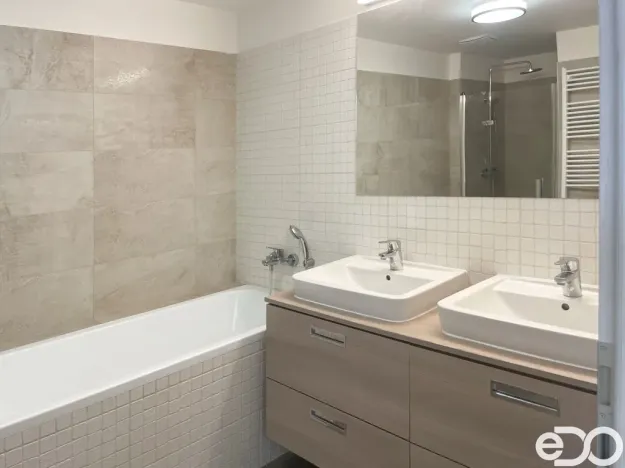 Pronájem rodinného domu, Vestec, U Hrubých, 158 m2