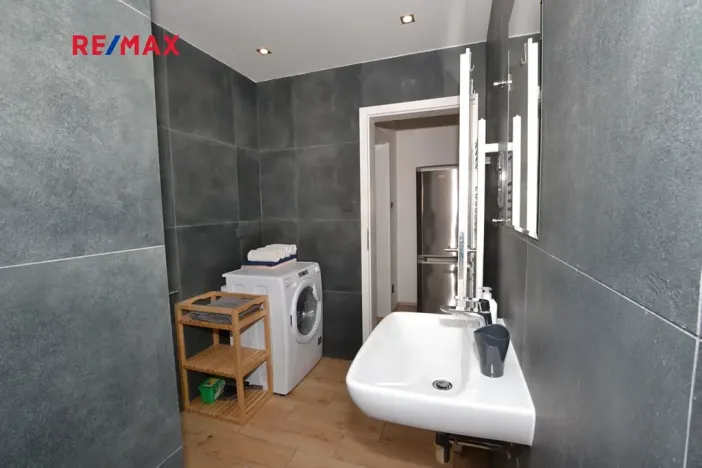 Pronájem bytu 1+kk, Plzeň, Na Roudné, 41 m2