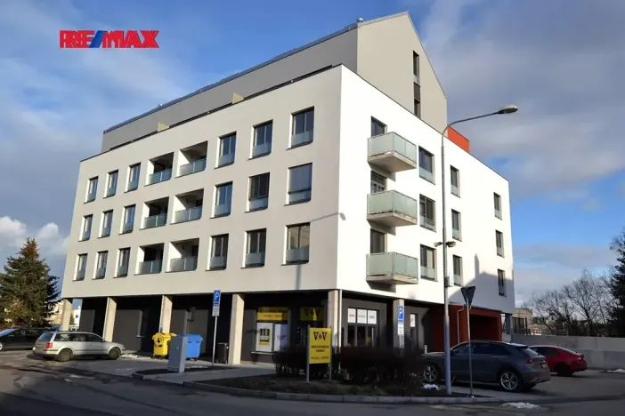 Pronájem bytu 1+kk, Plzeň, Na Roudné, 41 m2