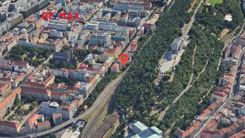 Prodej obchodního prostoru, Praha - Karlín, Pernerova, 60 m2