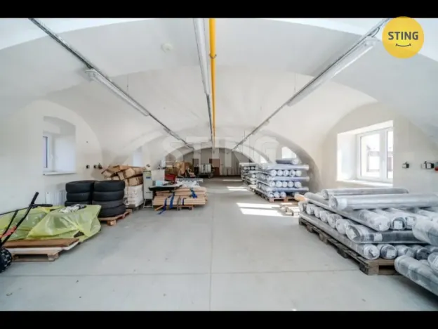 Pronájem skladu, Mankovice, 2880 m2