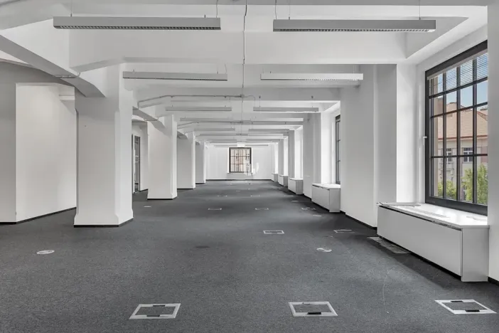 Pronájem kanceláře, Praha - Holešovice, Jankovcova, 226 m2