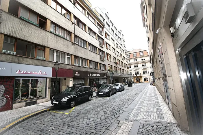 Pronájem bytu 1+kk, Praha, Benediktská, 22 m2