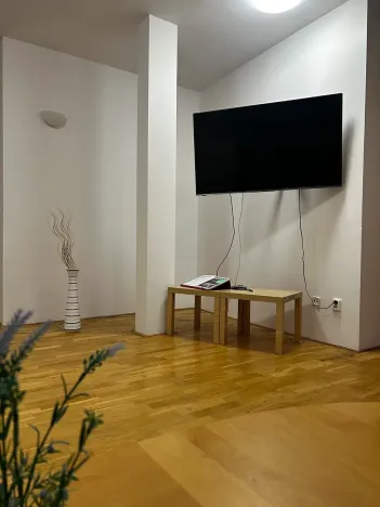 Pronájem bytu 5+1, Praha - Holešovice, Bubenská, 209 m2