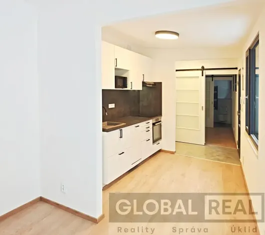 Pronájem bytu 2+kk, Jihlava, Havlíčkova, 30 m2