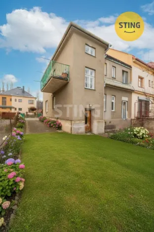 Prodej bytu 2+1, Opava, Hobzíkova, 68 m2