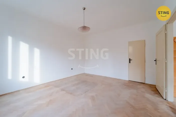 Prodej bytu 2+1, Opava, Hobzíkova, 68 m2