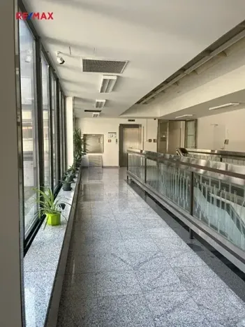 Pronájem kanceláře, Praha - Libeň, Podvinný mlýn, 17 m2