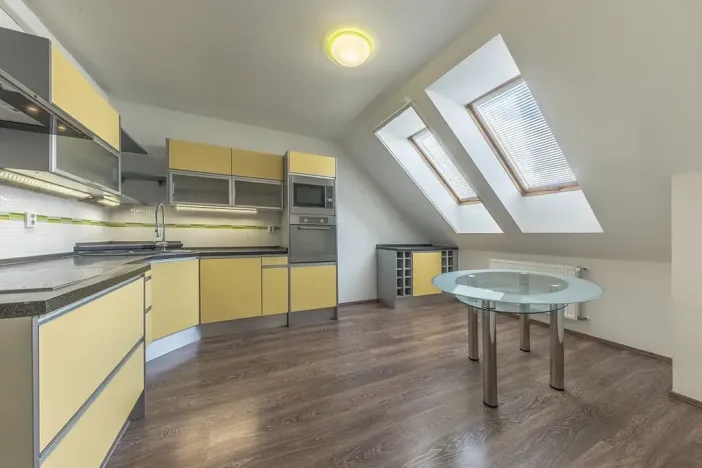 Prodej bytu 4+1, Jesenice, Hrnčířská, 128 m2