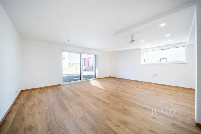 Prodej bytu 5+kk, Srubec, Smrková, 121 m2