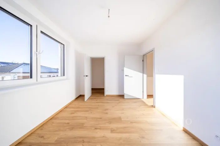 Prodej bytu 5+kk, Srubec, Smrková, 121 m2