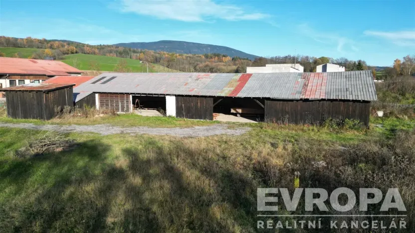 Prodej výrobních prostor, Lánov - Prostřední Lánov, 740 m2