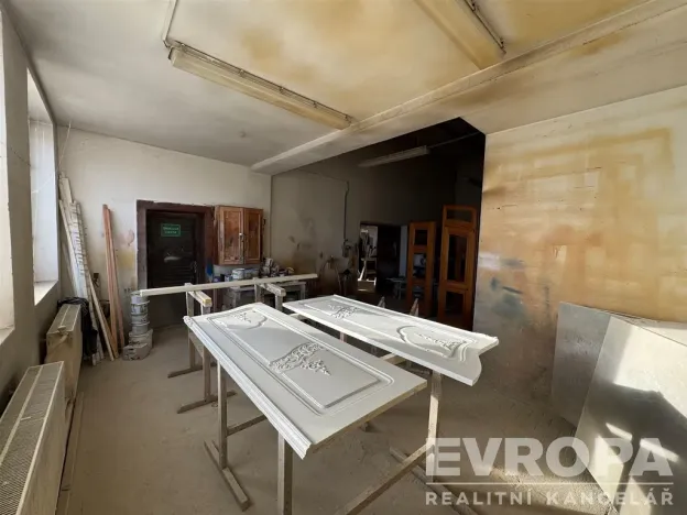 Prodej výrobních prostor, Lánov - Prostřední Lánov, 740 m2