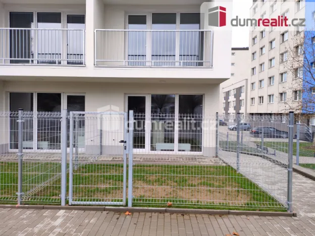 Pronájem bytu 1+kk, Otrokovice, tř. Spojenců, 36 m2