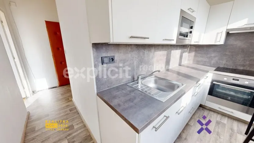 Pronájem bytu 2+1, Zlín - Malenovice, třída Svobody, 48 m2
