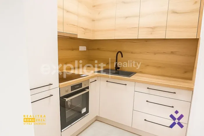 Pronájem bytu 2+kk, Žirovnice, Havlíčkovo náměstí, 42 m2