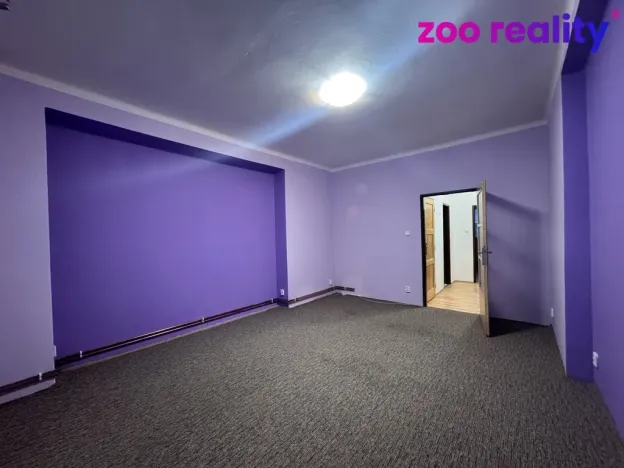 Pronájem bytu 1+1, Žatec, Hošťálkovo náměstí, 41 m2