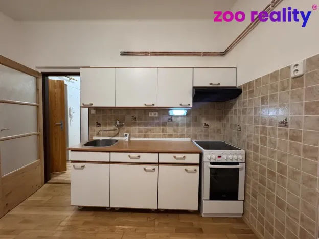 Pronájem bytu 1+1, Žatec, Hošťálkovo náměstí, 41 m2