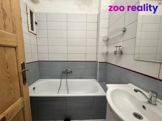 Pronájem bytu 1+1, Žatec, Hošťálkovo náměstí, 41 m2