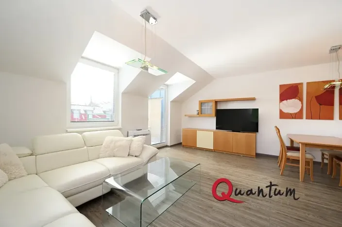 Pronájem bytu 3+kk, Praha - Libeň, Kovanecká, 77 m2