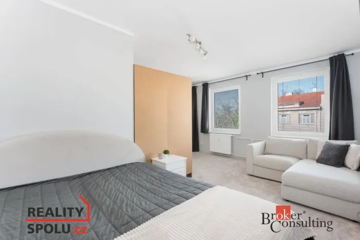 Prodej bytu 2+kk, Poděbrady - Poděbrady III, náměstí 5. května, 44 m2