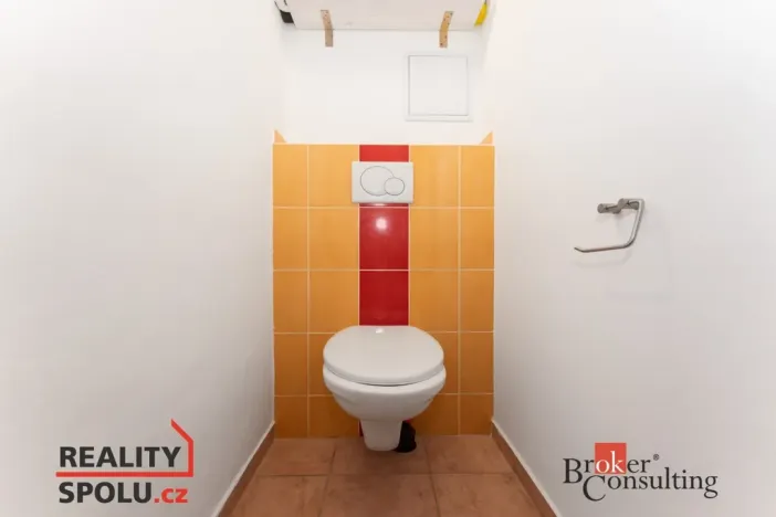 Prodej bytu 2+kk, Poděbrady - Poděbrady III, náměstí 5. května, 44 m2