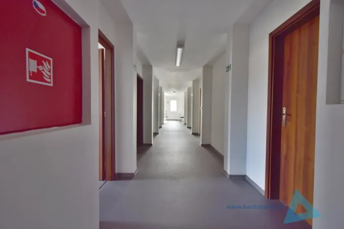 Pronájem kanceláře, Nová Paka, Pražská, 20 m2