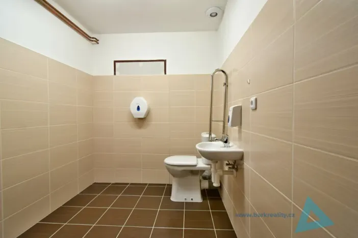 Pronájem kanceláře, Nová Paka, Pražská, 20 m2