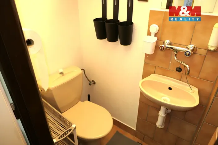 Pronájem bytu 1+kk, Loděnice, Spojovací, 15 m2