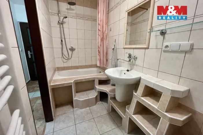 Pronájem bytu 3+kk, Staré Hobzí - Vnorovice, 70 m2