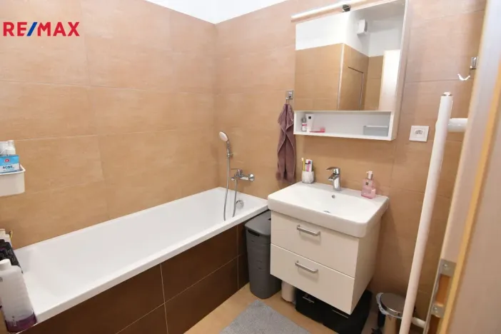 Pronájem bytu 1+kk, Olomouc - Hodolany, Tovární, 32 m2