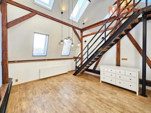 Pronájem bytu 3+1, Chomutov, Škroupova, 95 m2