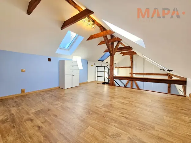 Pronájem bytu 3+1, Chomutov, Škroupova, 95 m2