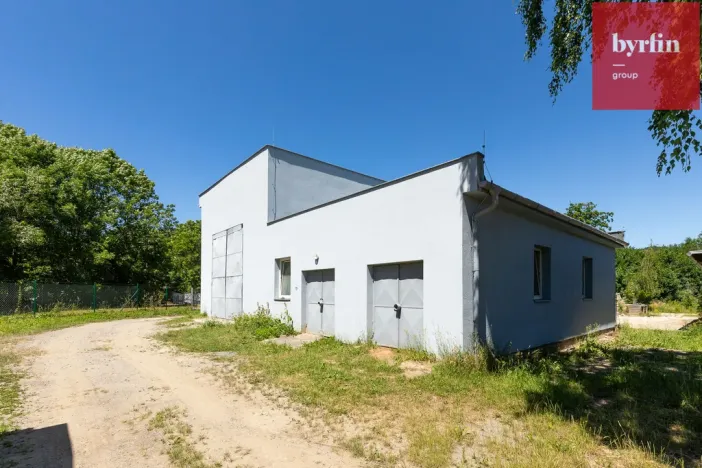 Pronájem výrobních prostor, Krnov, Lidická, 94 m2