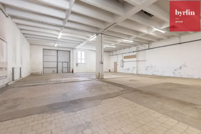 Pronájem výrobních prostor, Krnov, Lidická, 94 m2